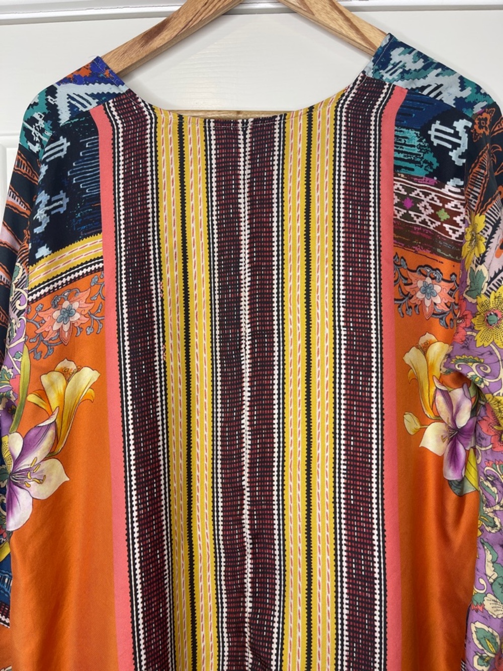 Johnny Was Silk Multicolor Floral & Geometric Boho Tunic Medium - Picture 8 of 12